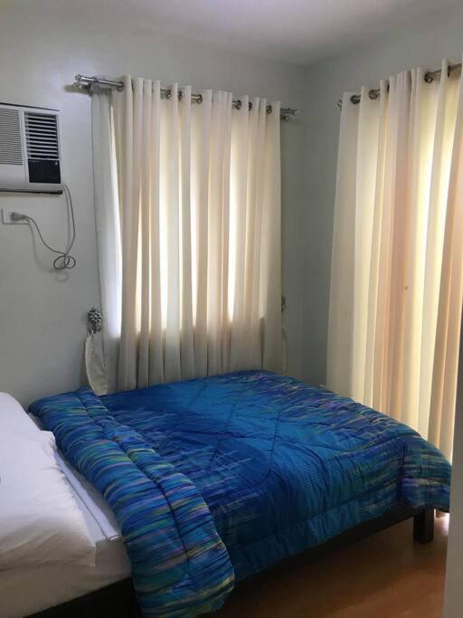 3 Bedrooms 3 Baths Victorian Style Townhouse Fully Furnished Batangas Exteriör bild