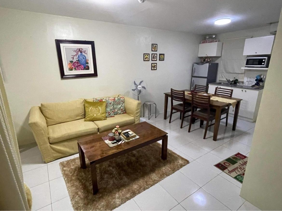 3 Bedrooms 3 Baths Victorian Style Townhouse Fully Furnished Batangas Exteriör bild